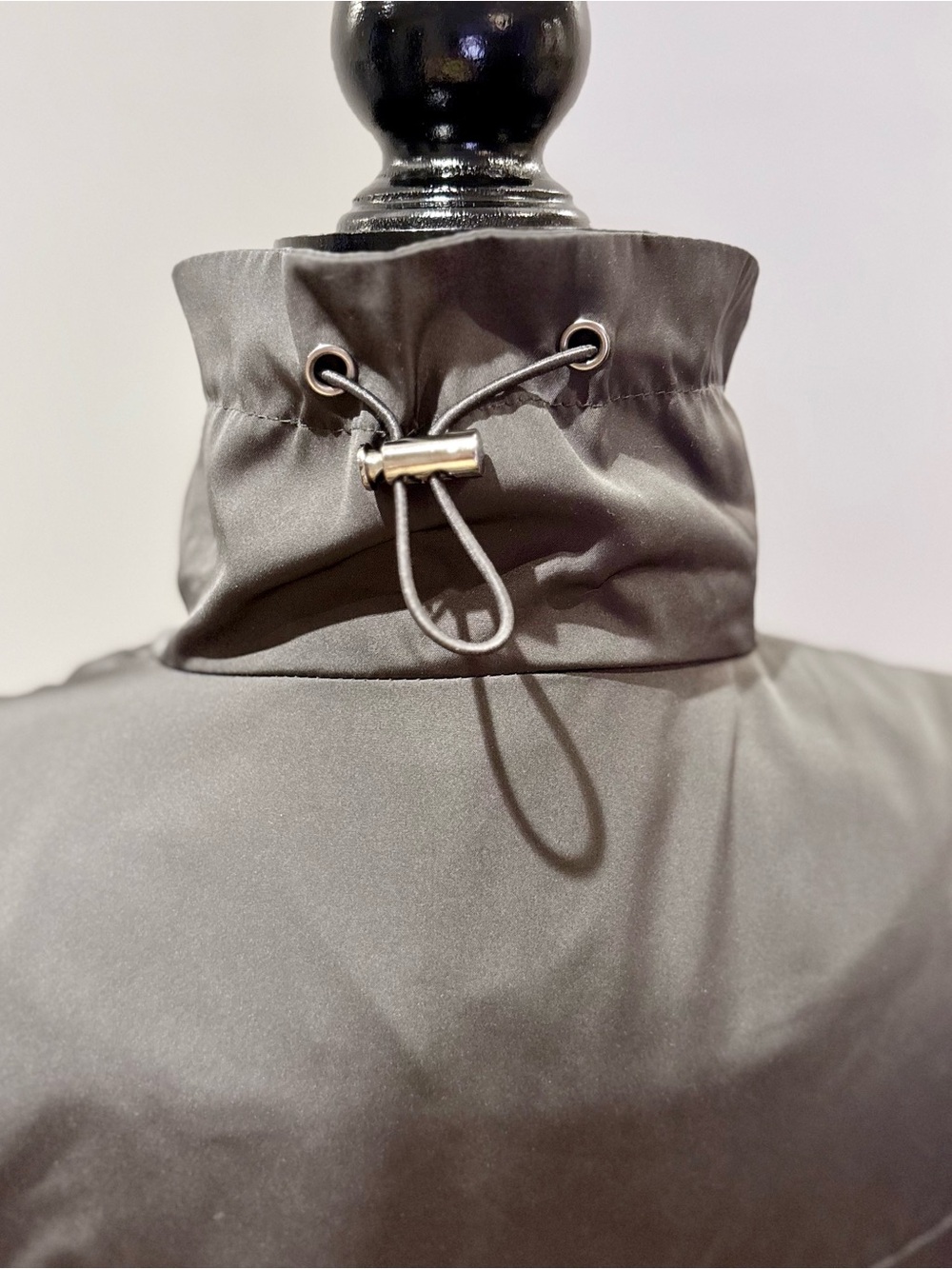 Osborne Lightweight Trench Coat / Rain Jacket – Like New - Picture 10 of 13